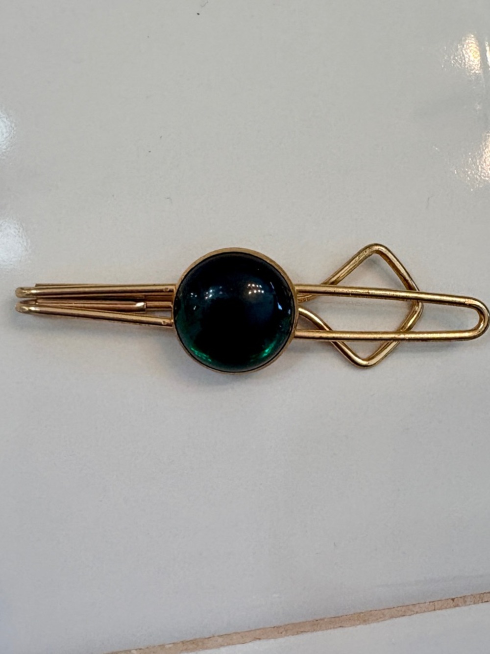 Vintage Gold-toned Tie Clip with a polished Green Stone